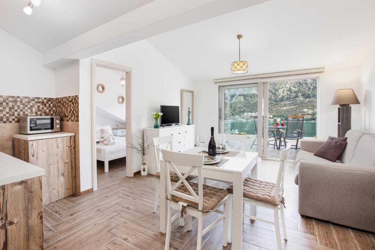 De Lux Apartments Sirena Kotor Eksteriør billede