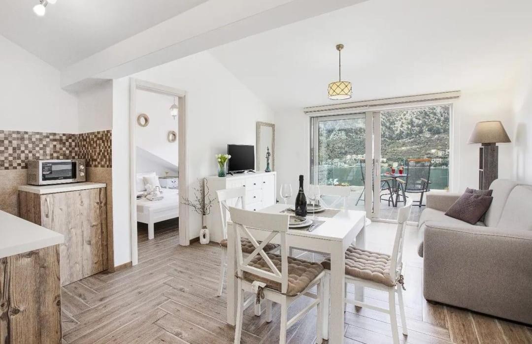 De Lux Apartments Sirena Kotor Værelse billede